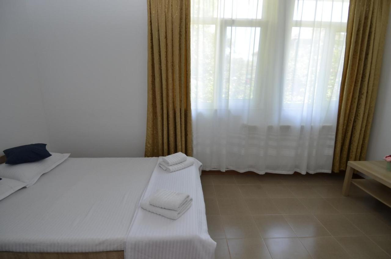 Vila Sheila Apartment Costinesti Luaran gambar