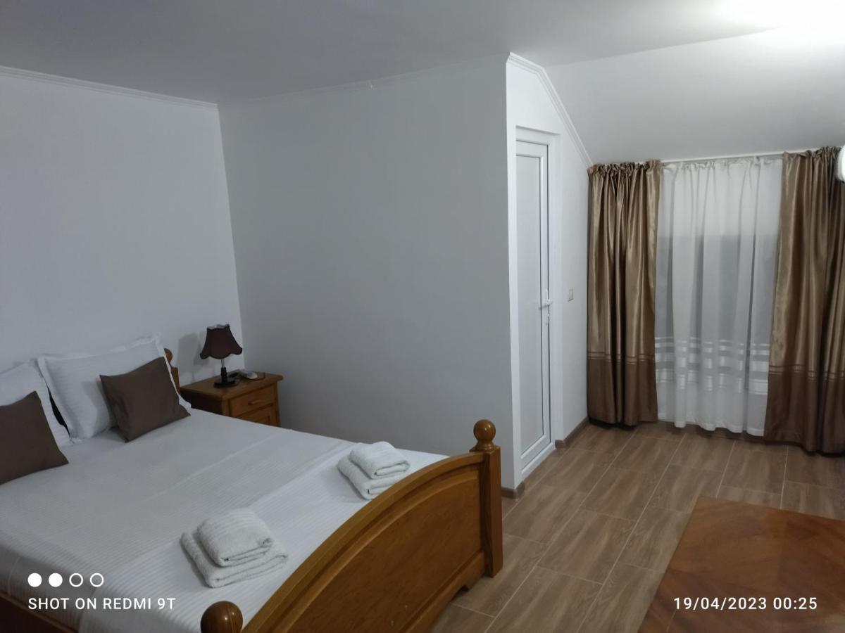 Vila Sheila Apartment Costinesti Luaran gambar